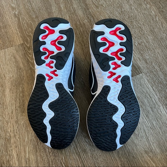 NWOT Nike Renew Running Shoe - Picture 6 of 7